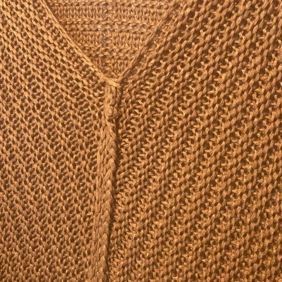 Joelle + CO large sweater - Picture 5 of 5